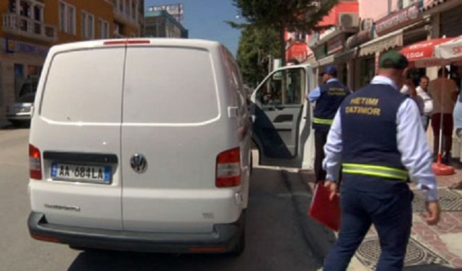 Tatimet, kontroll bizneseve. Ne shtator vihen ne liste ndertimi, turizmi, minierat dhe guroret